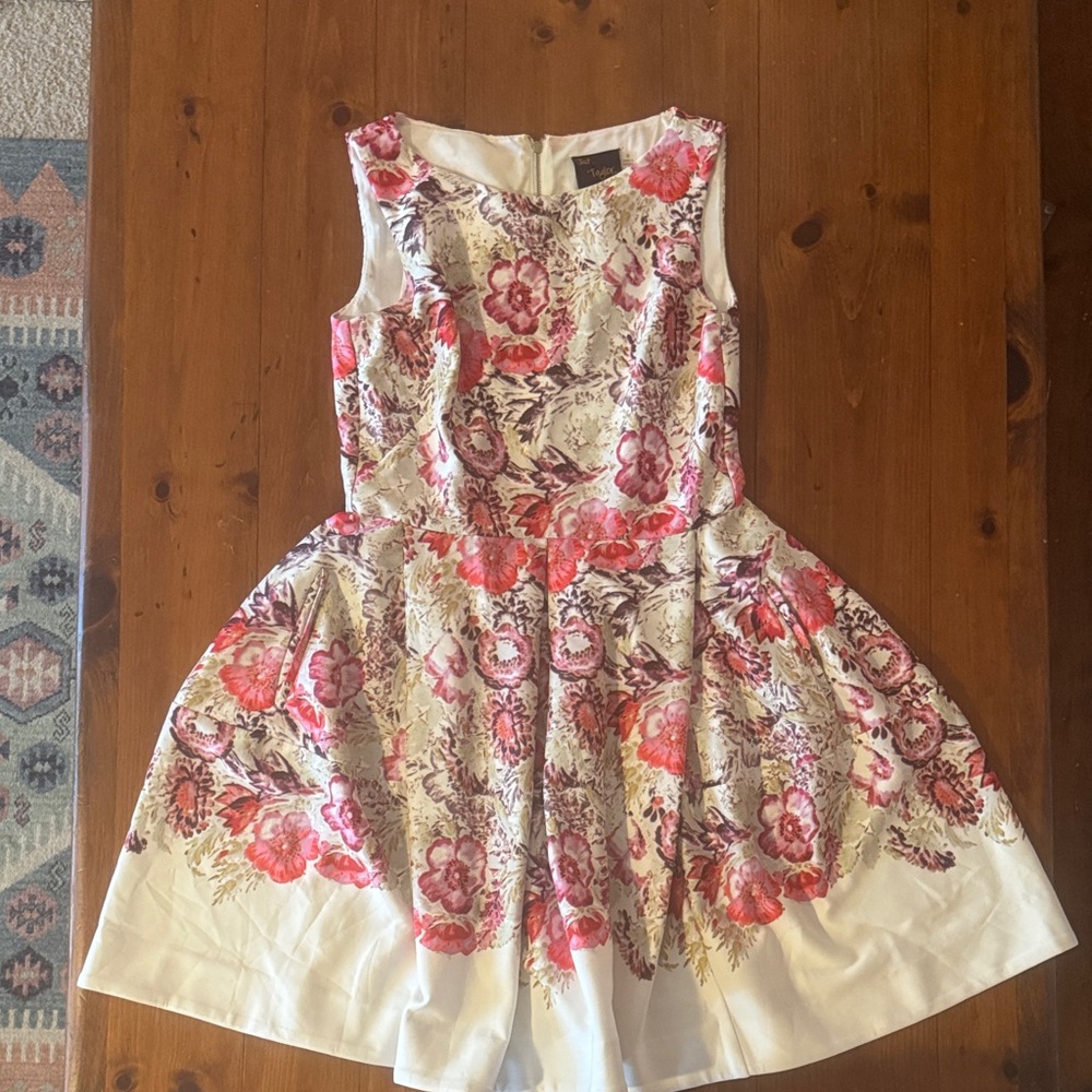 Just...Taylor Floral Midi Dress - Pink and White